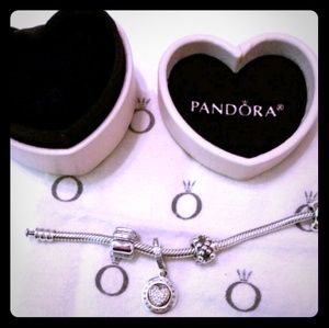 🌷Sold!! Pandora Set of 3 Pretty Charms!